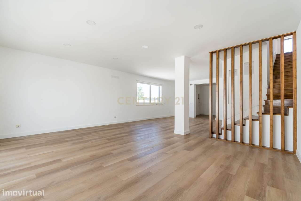 Moradia T3, Nova e Exclusiva: Campo, Mar e Piscina em Albufeira-17