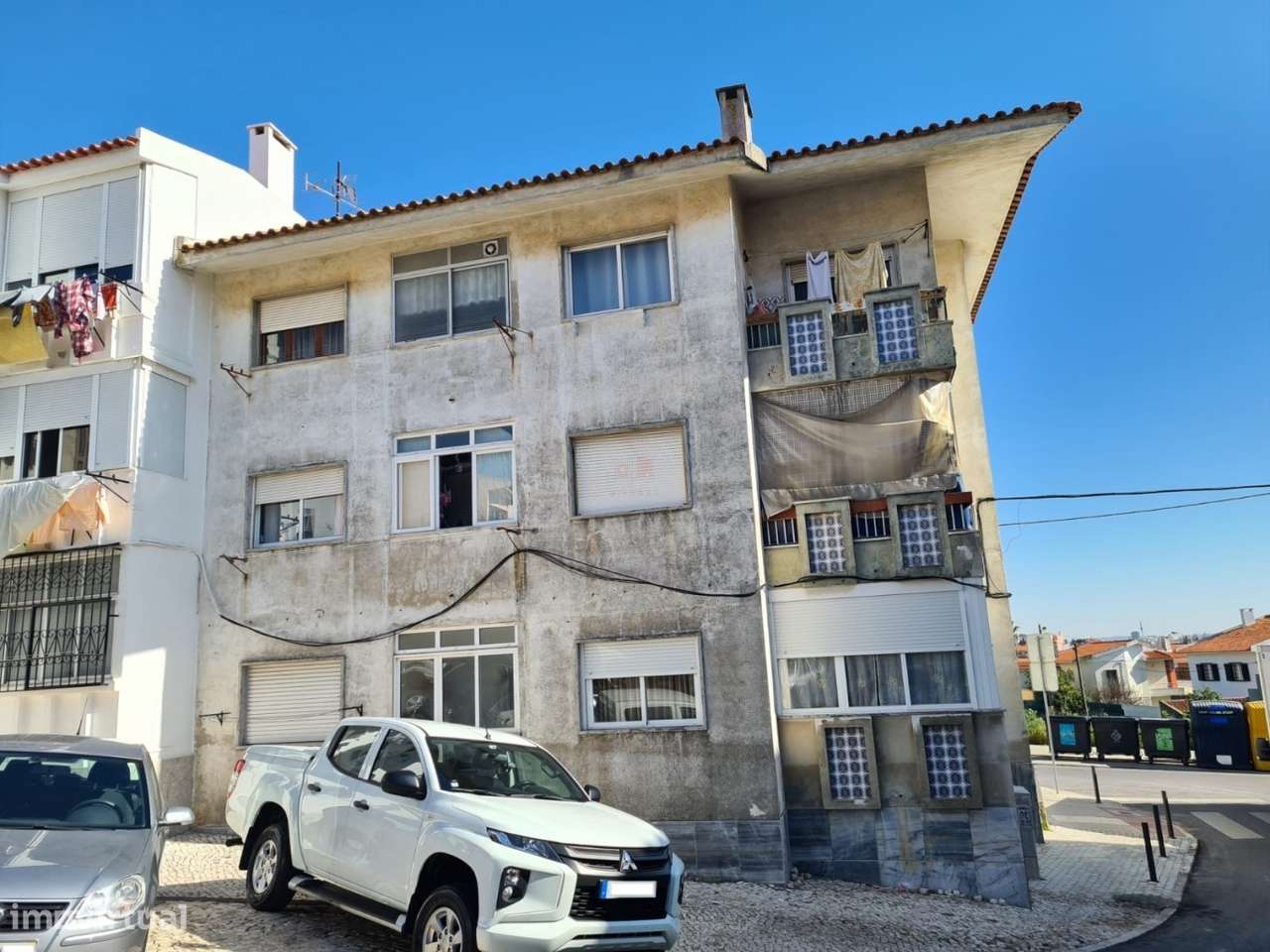 Prédio com 6 frações habitacionais - Grande imagem: 4/9