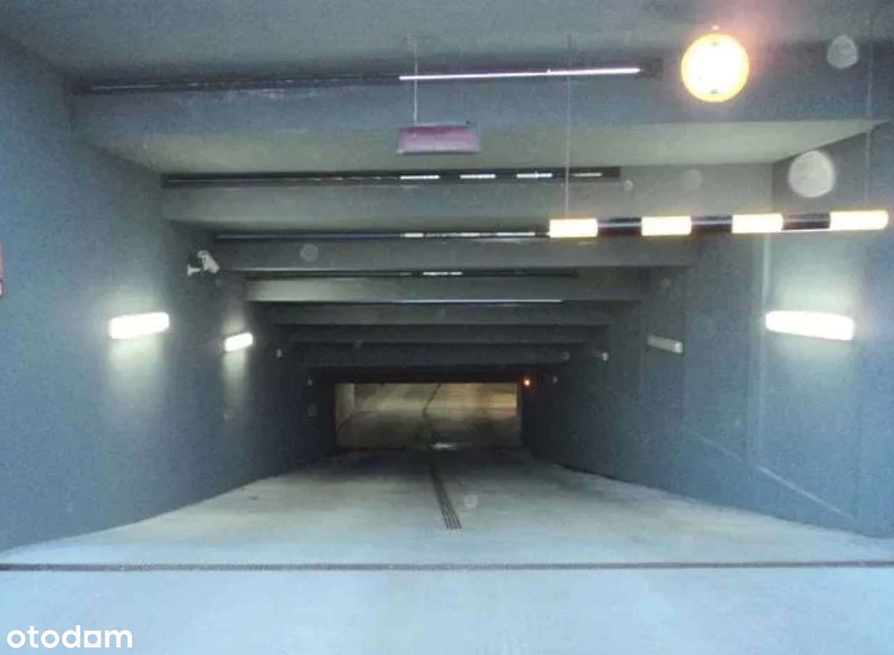 Miejsca postojowe na wynajem Corte verona - Pełny obrazek: 1/2