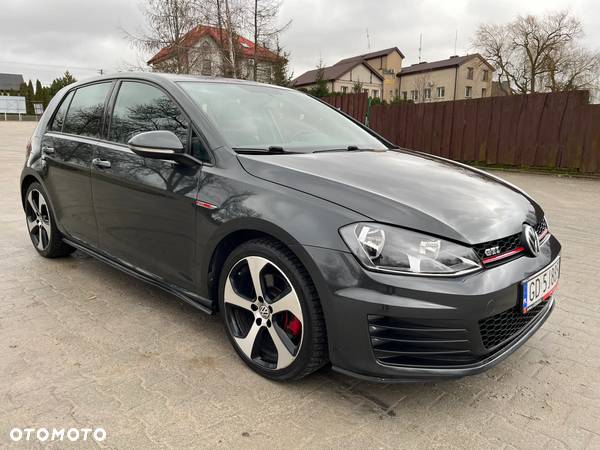 Volkswagen Golf 2.0 GTI DSG Edition 35 - 4