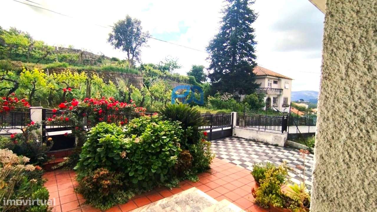 Encantadora Moradia Isolada em Resende-32