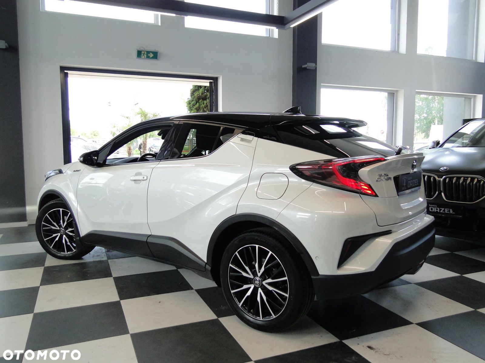 Toyota C-HR - 6