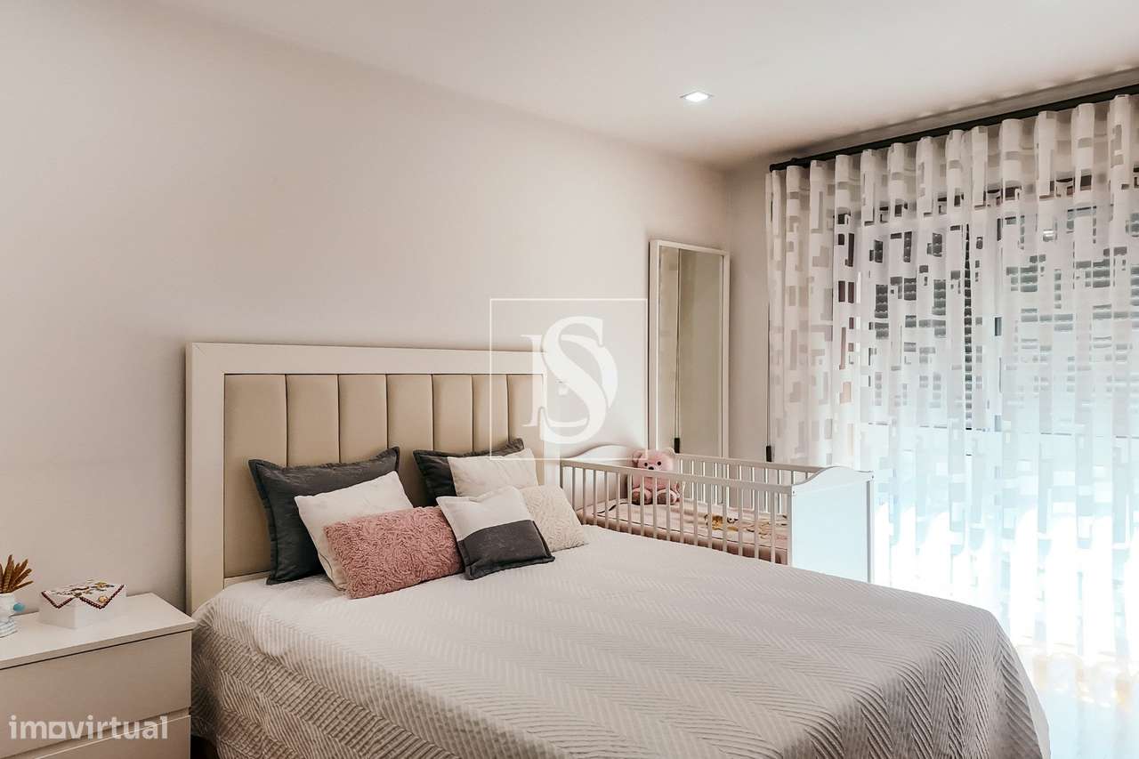 Apartamento T3 no centro de Vila Verde, com garagem fechada e duas fre-14