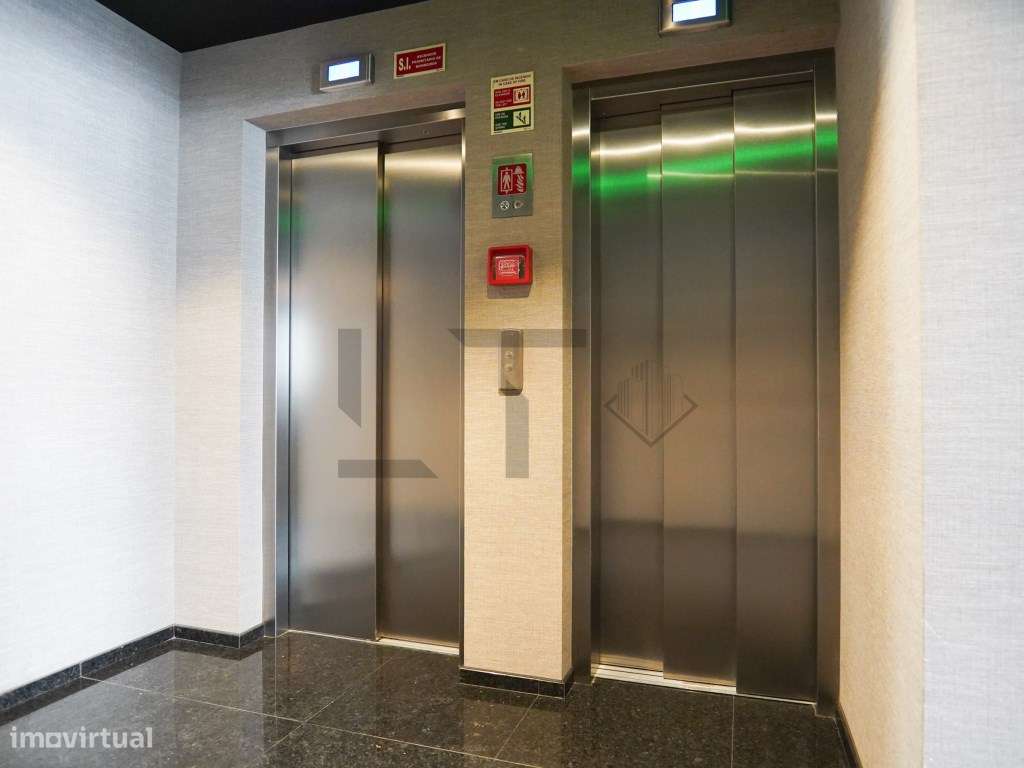 Apartamento T1 de Luxo no Edificio Varino com Garagem, para Arrenda... - Grande imagem: 3/20