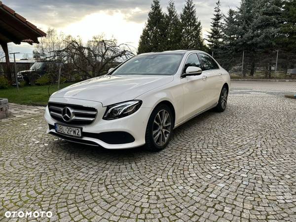 Mercedes-Benz Klasa E 220 d T 9G-TRONIC - 14