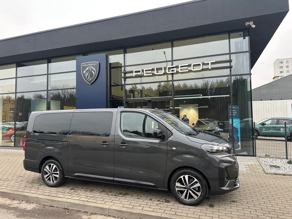 Peugeot Traveller 2.2, wersja 8-osobowa