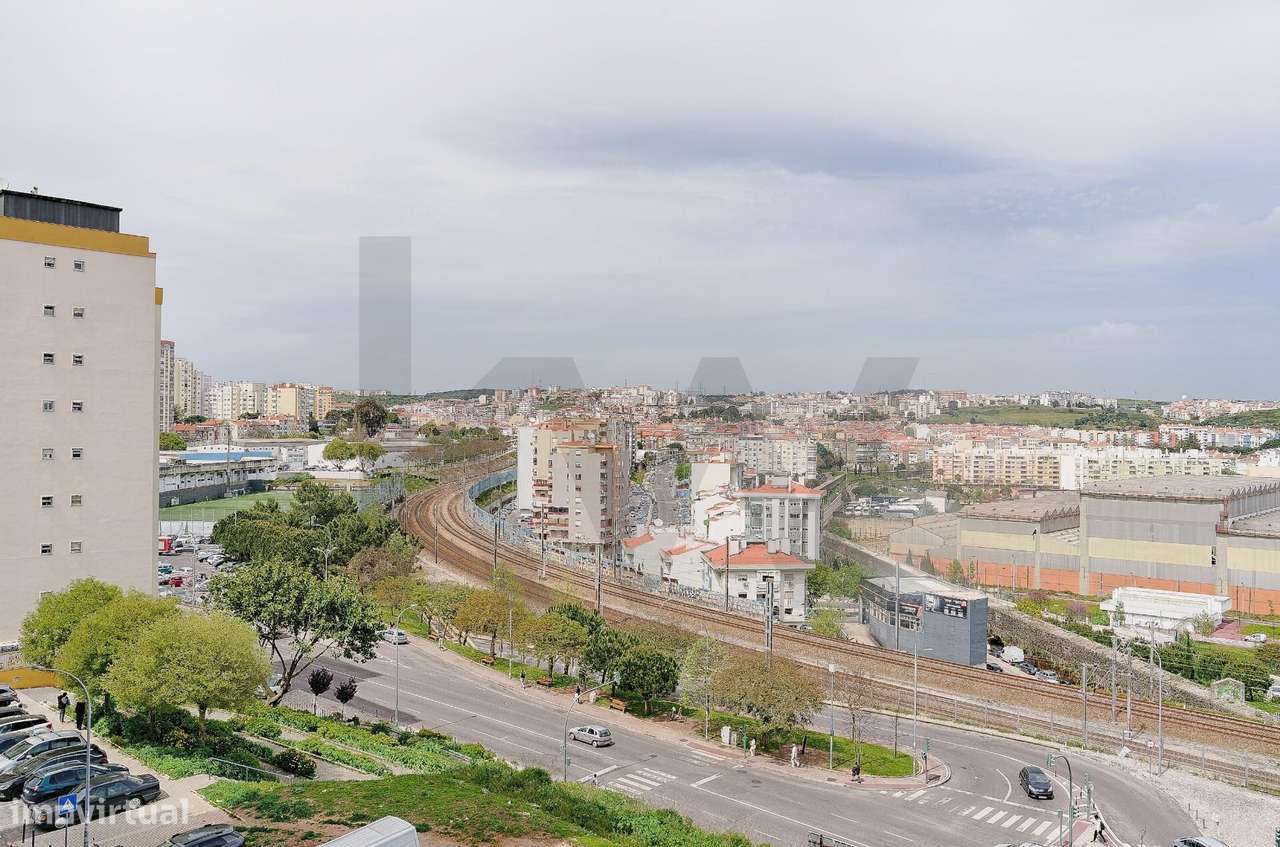 Apartamento T1 totalmente remodelado na Rua Vasco da Gama Fernandes --16