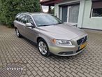 Volvo V70 2.5T Momentum - 1