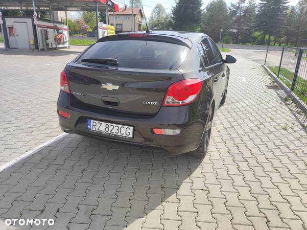 Chevrolet Cruze 1.8 LT - 30