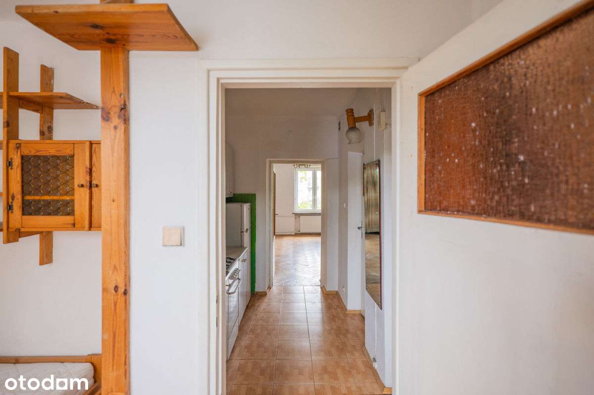 dwa pokoje, Metro z miejscem parkingowym-7