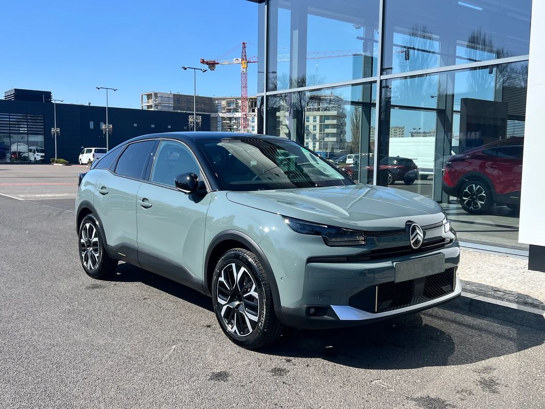 Nowy Citroën ëC4 Max