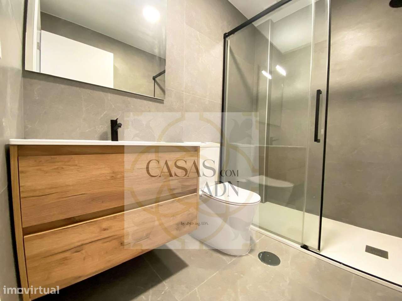 Apartamento T1 no centro histórico de Aveiro-9