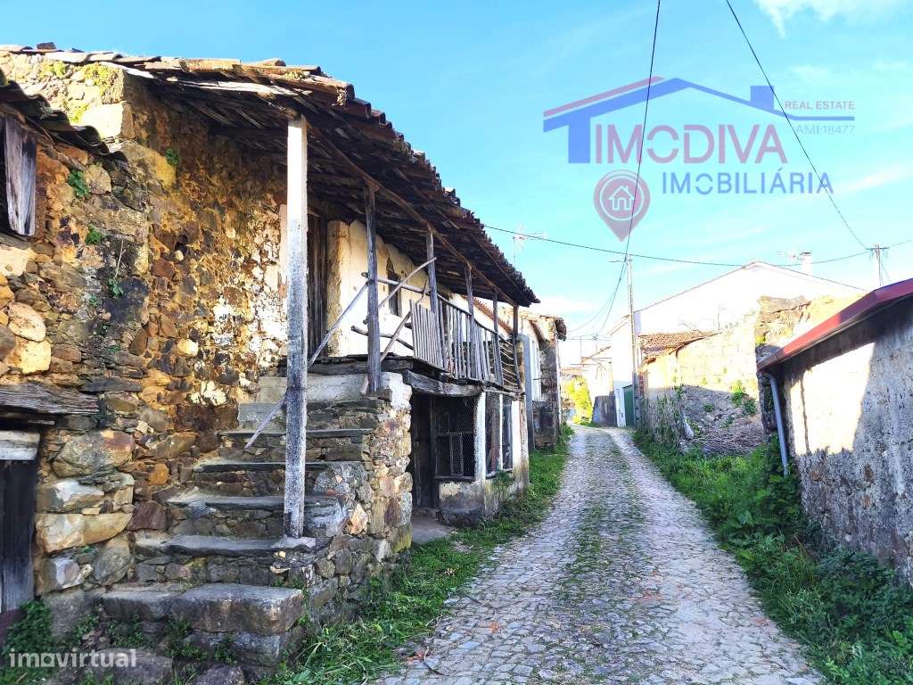 Casa de campo com terreno em Bairradas-15