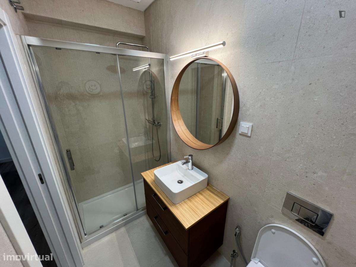 Quarto - localizado em Pontinha Lisbon - Grande imagem: 4/10