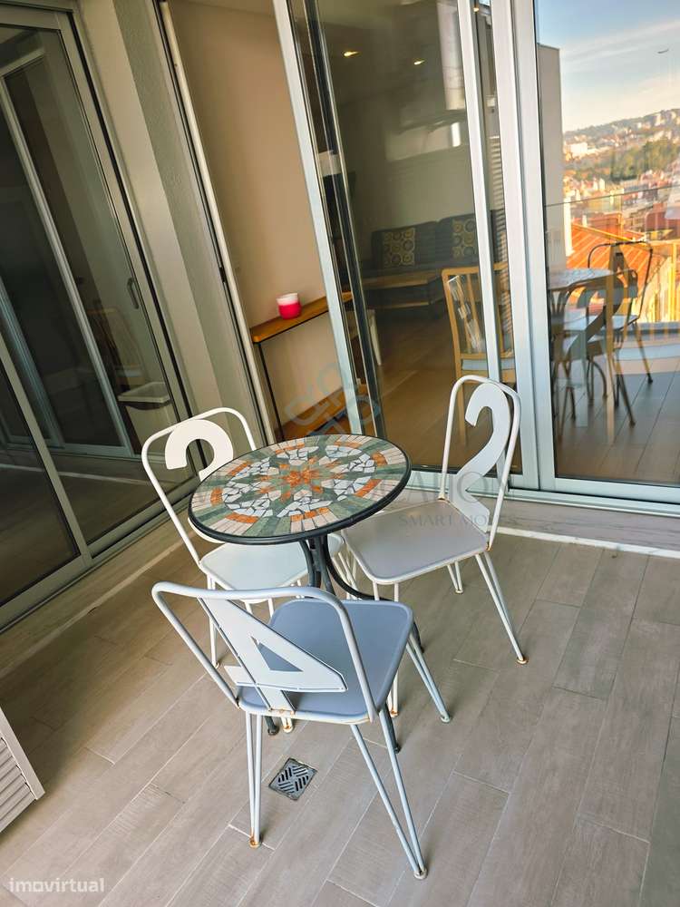 EXCELENTE APARTAMENTO T2 COM VARANDA E VISTA CIDADE | Penha de França-13