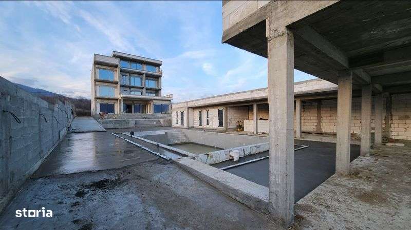 Pensiune Resort Rrestaurant Spa Eselnita - Imagine principală: 4/8