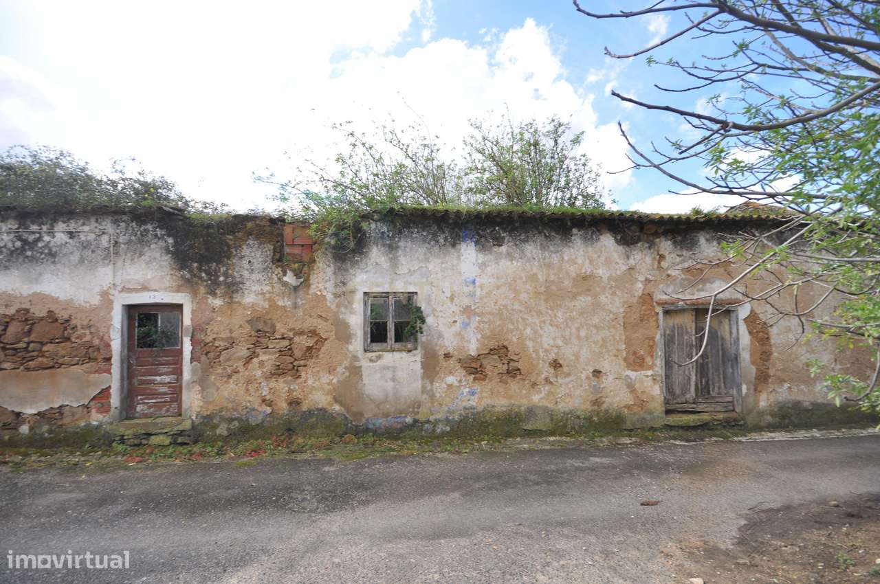 Terreno com Projeto Arquitetónico Aprovado para Quatro Moradias.-18