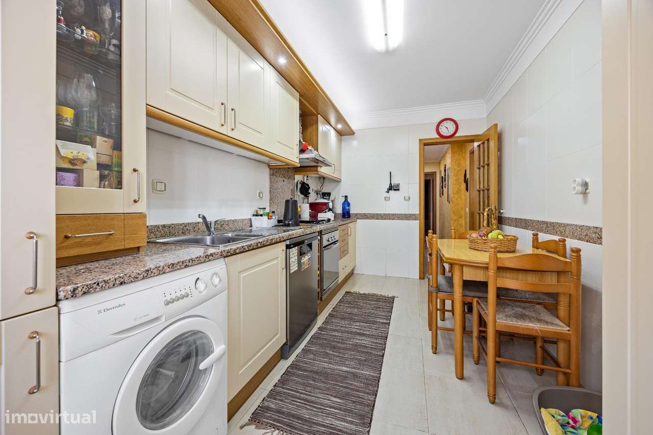 Apartamento T2 em Corroios | Conforto, Acessos e Qualidade de Vida-5