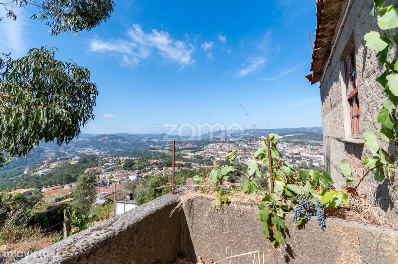 Moradia para Reconstrução com Terreno e Vistas Panorâmicas sobre o ... - Grande imagem: 4/30