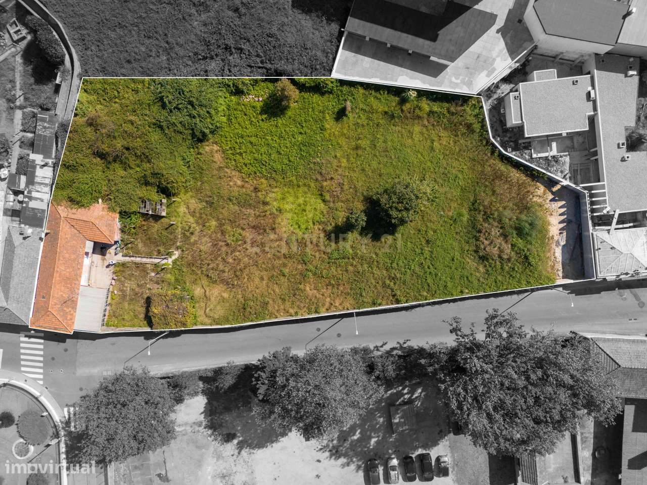 Terreno com casa para investimento - Grande imagem: 4/16