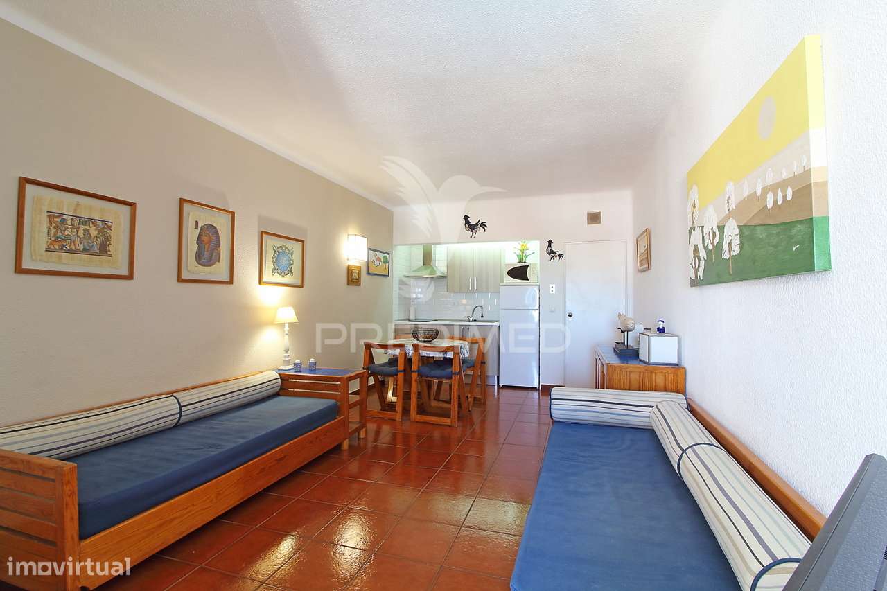 T1 com Vista-Mar no Vila Magna – 5.º Piso com Varanda Solarenga - Grande imagem: 2/16