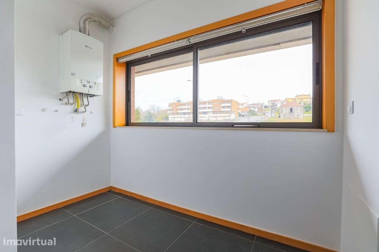 Apartamento T3 C/ Lugar Garagem-6