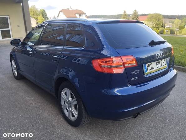 Audi A3 2.0 TDI Sportback DPF S line Sportpaket - 4