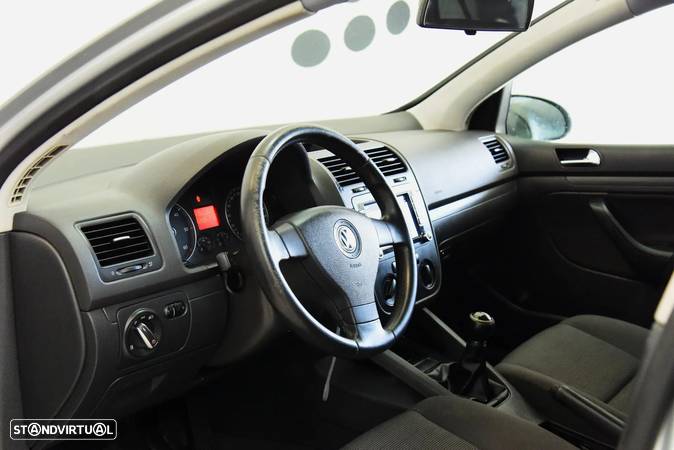 VW Golf 1.9 TDi 6V Trendline AC - 12