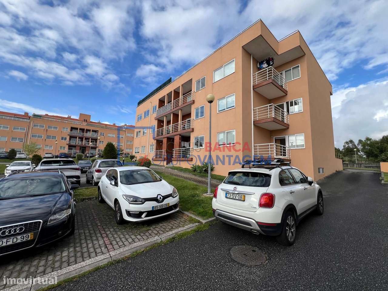 Apartamento T3 c/ Lugar Garagem em Canelas - Grande imagem: 2/18