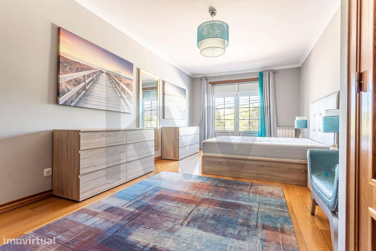 Exclusivo Andar de Moradia c/ 242m2 | Localização Premium | Vista Está - Grande imagem: 3/47