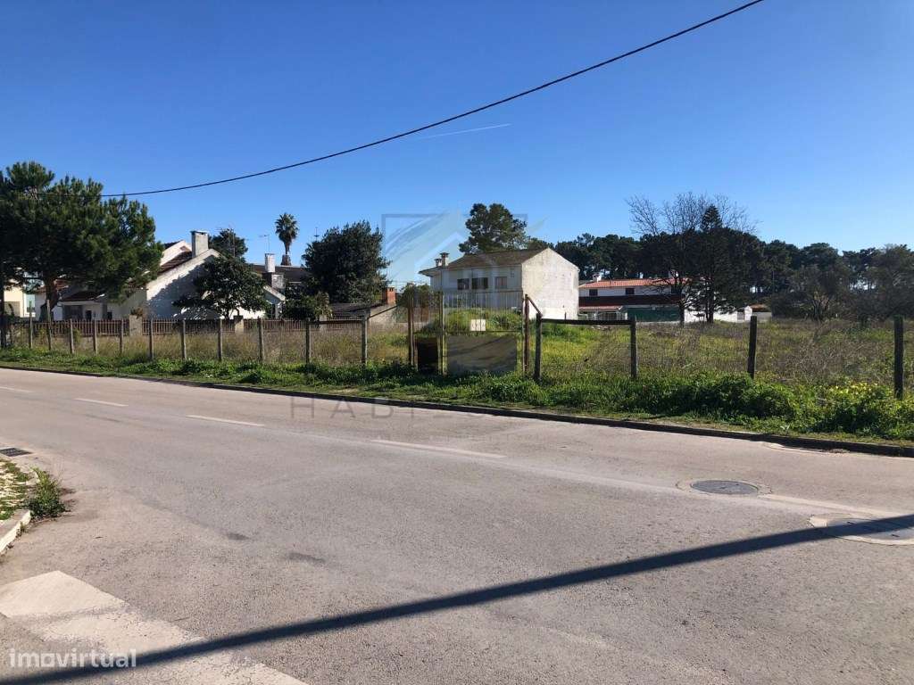 Excelente Lote com 2520m2 na Aroeira-12