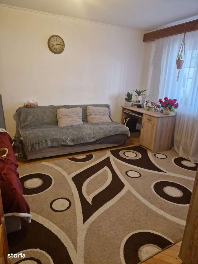 Apartament 4 camere , Parcul Mihai Eminescu , etaj 2 , loc de parcare-1