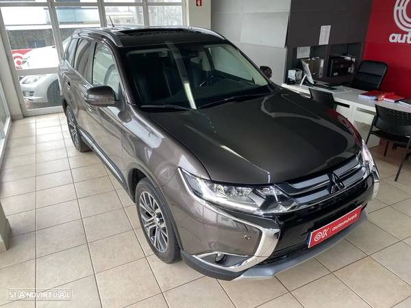 Mitsubishi Outlander 2.2 DI-D Intense - 7