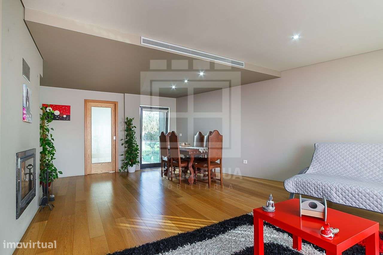 Andar de Moradia T3 em São Félix da Marinha, Vila Nova de Gaia - Grande imagem: 5/38