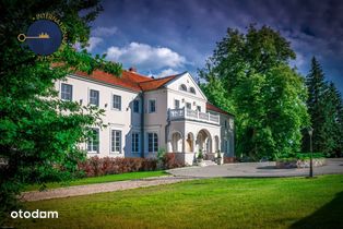 Zespół dworsko-pałacowy, hotel na Mazurach