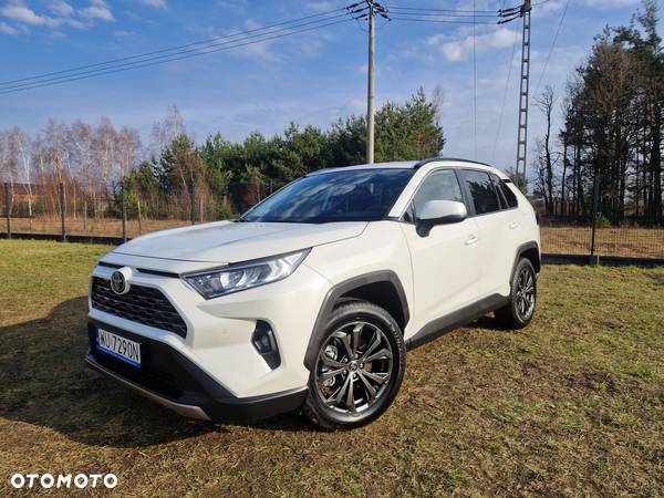 Toyota RAV4 - 1