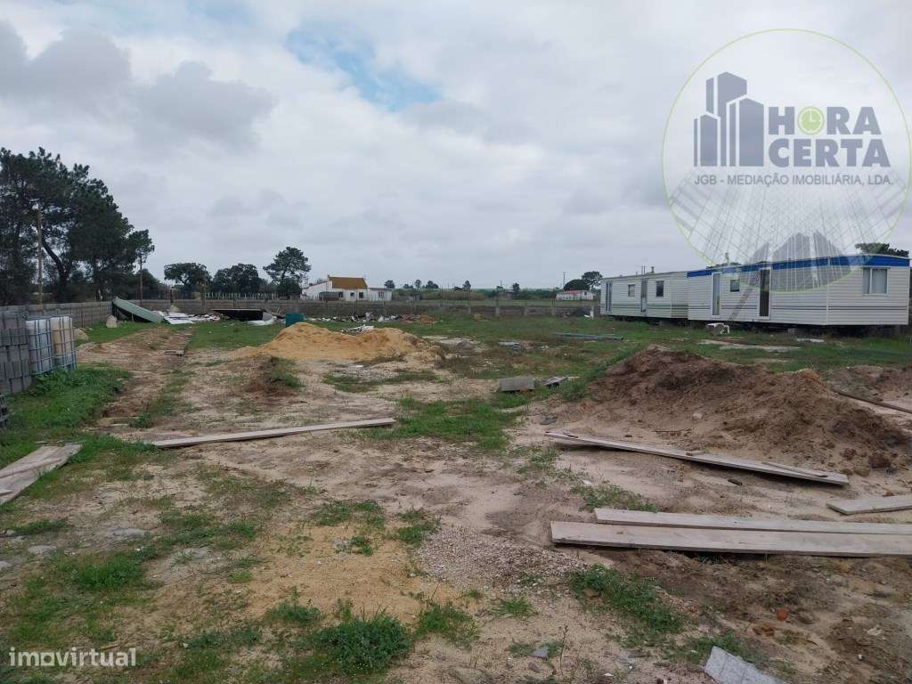 Terreno na Quinta do Anjo!-0