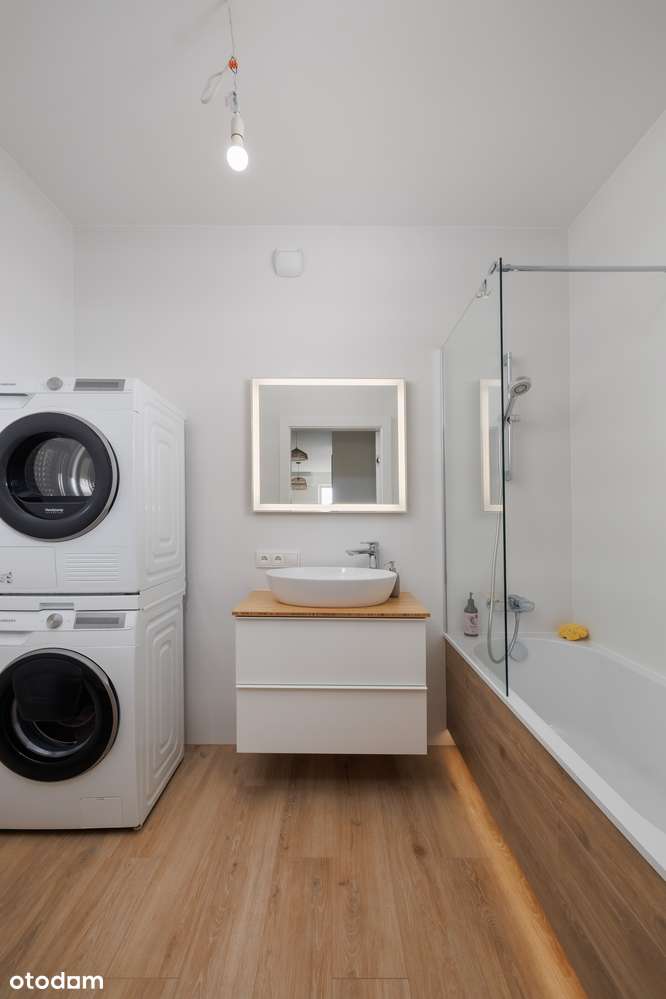 Przestronne, eleganckie mieszkanie z dużą loggią w zielonej okolicy!-8