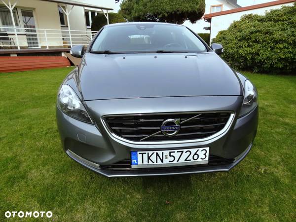 Volvo V40 CC D2 Momentum - 9