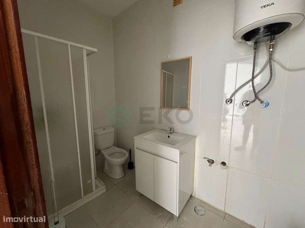 Apartamento t1 à venda na Rua da Capelinha-15