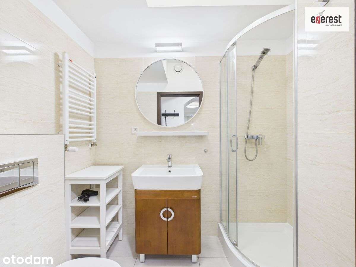 top miejsce, lokal podzielony na 3 mieszkania-9