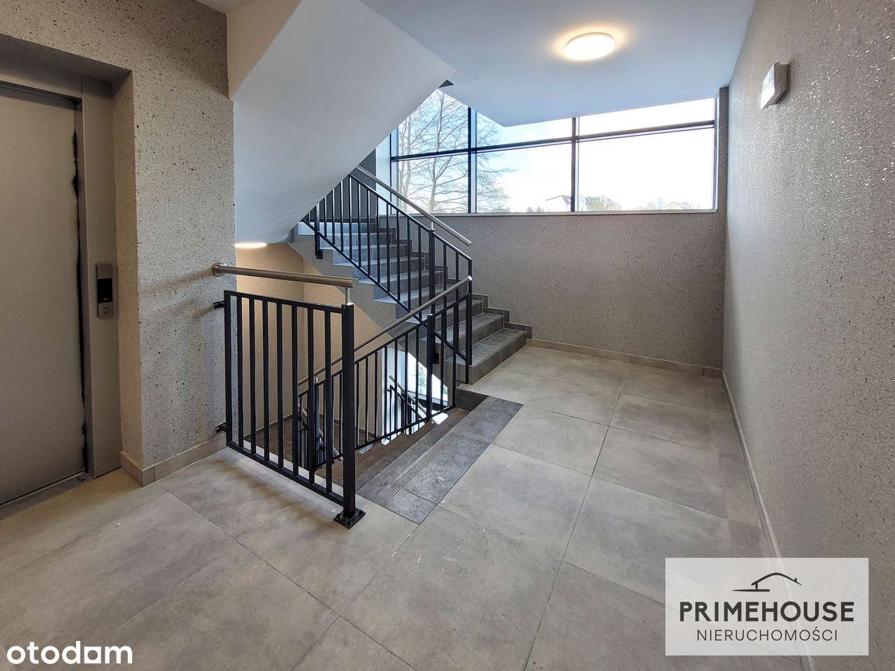 Mieszkanie w prestiżowym bloku z windą!-2