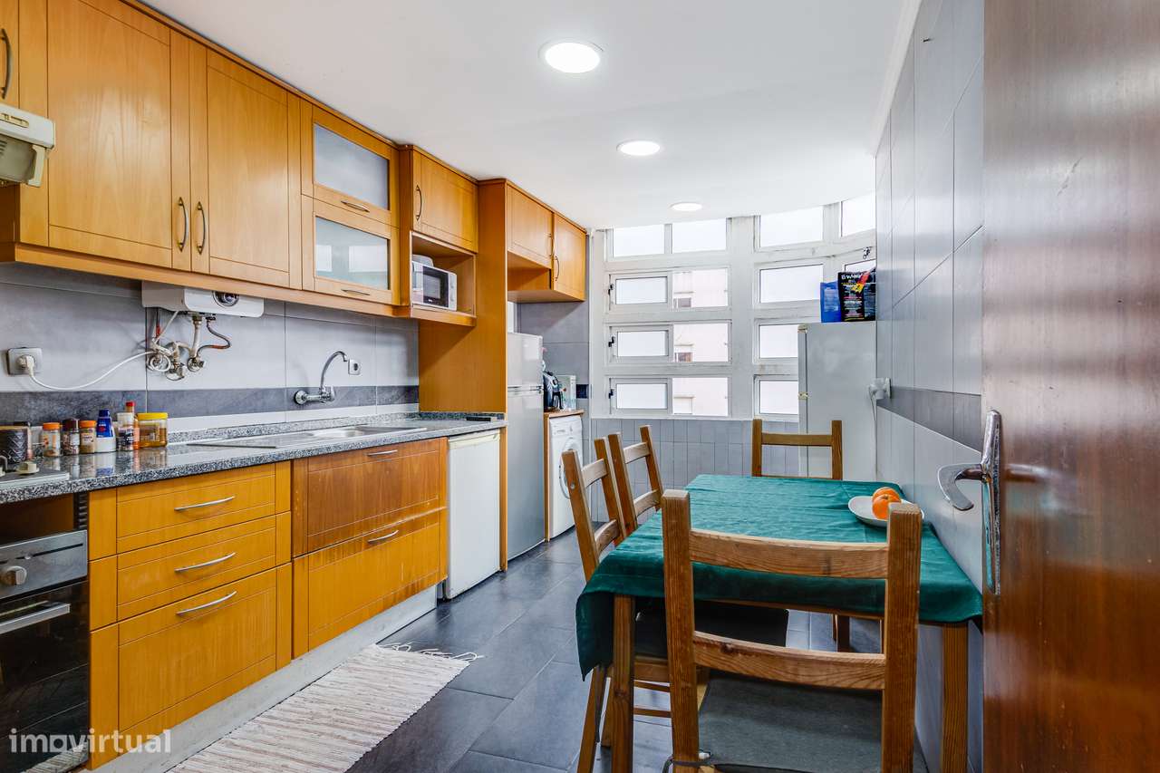 APARTAMENTO T2 CONVERTIDO EM T3 | 84M2 BRUTA | ARRECADAÇÃO | SETÚBAL - Grande imagem: 4/26