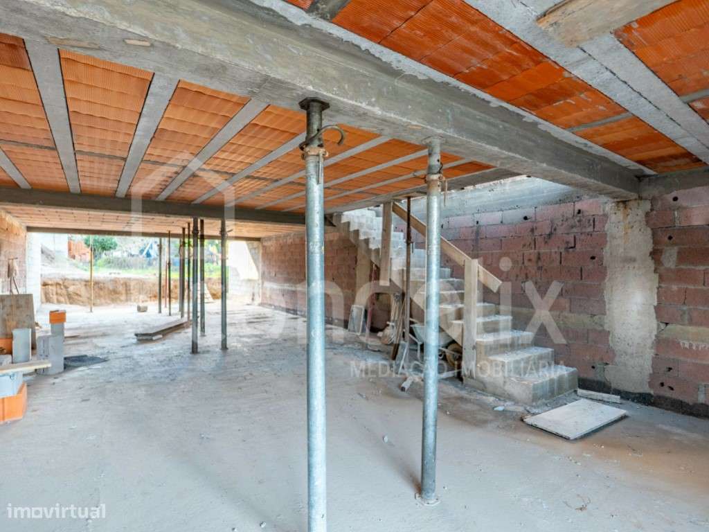 Moradia T4 de 2 frentes Cidade da Maia | Estrutura concluída, acaba...-15