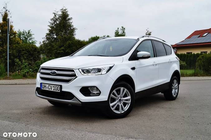 Ford Kuga 1.5 EcoBoost 2x4 Business Edition - 1