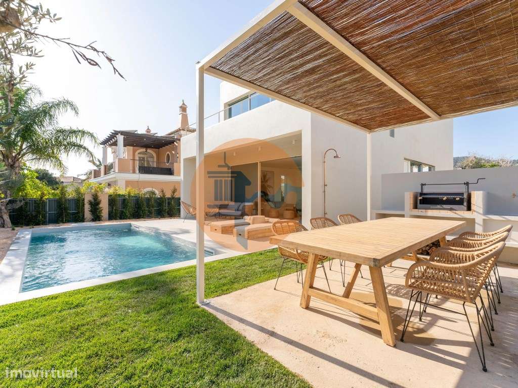 Moradia Moderna com Vista Mar em Santa Bárbara de Nexe - Grande imagem: 5/35