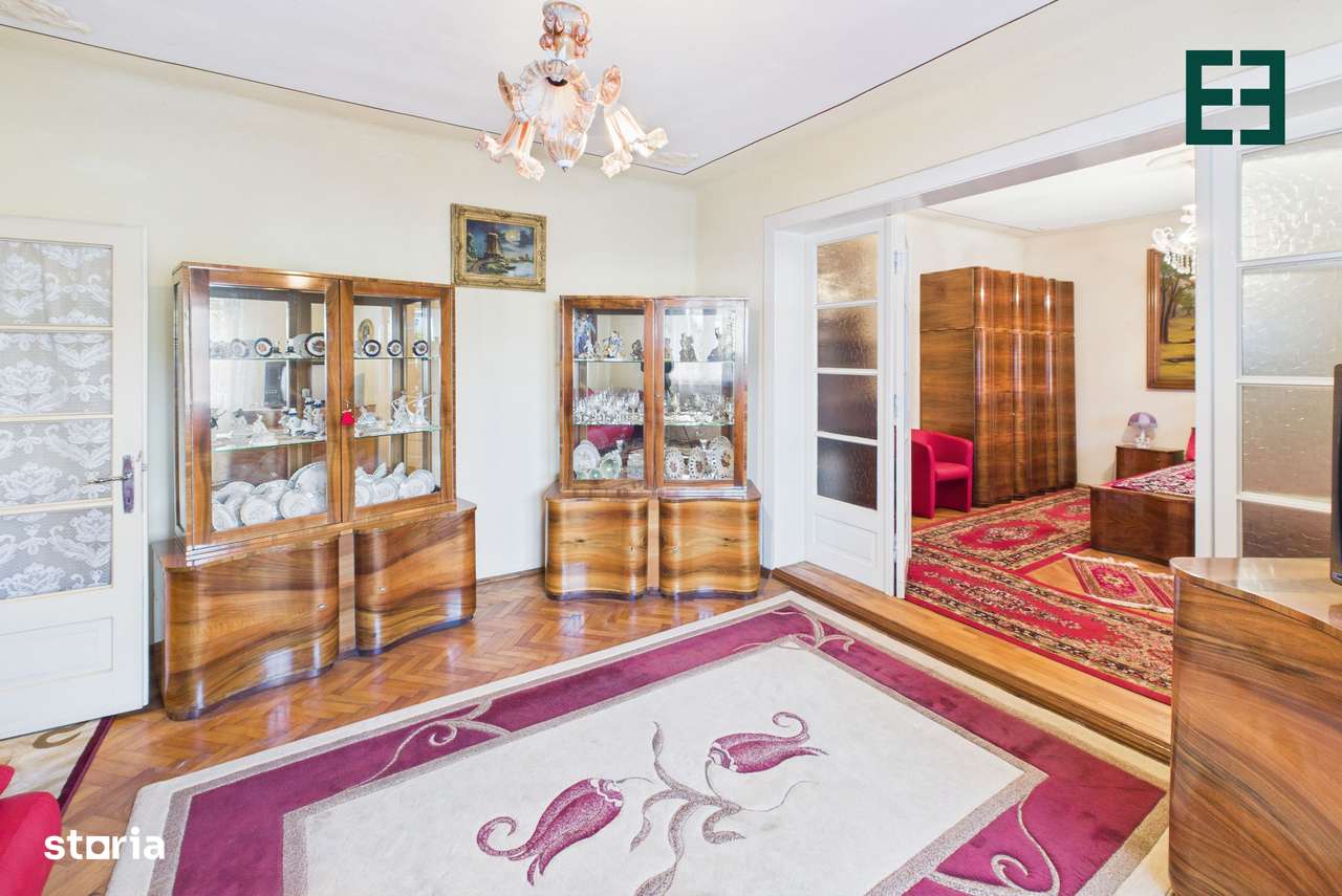 Casă cu 10 camere și 1437 mp teren în Ineu - Arad-12