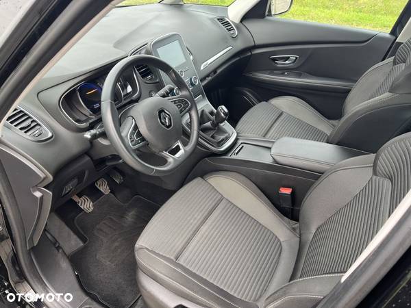 Renault Scenic - 10