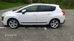 Peugeot 3008 2.0 HDi Premium - 4