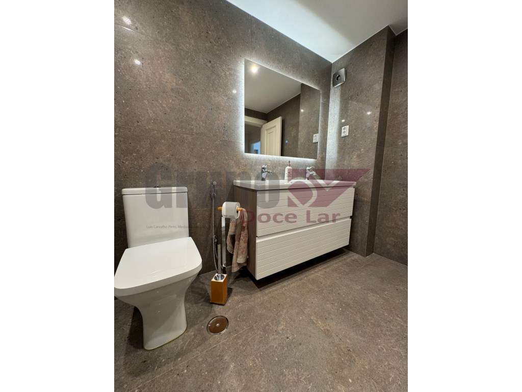 Apartamento T2 c/ piscina - Condominio Privado-29